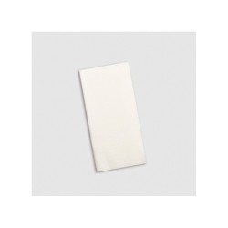 Servilleta blanca plegado...